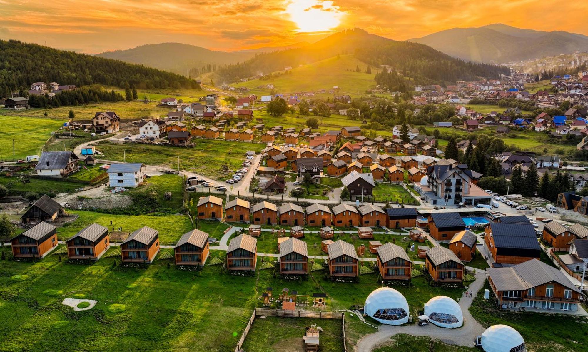 Phoenix Relax Park Bukovel Bagian luar foto