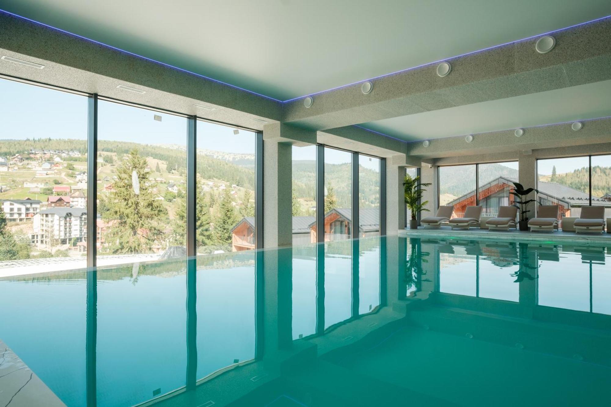 Phoenix Relax Park Bukovel Bagian luar foto